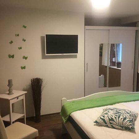 Ferienwohnung "Zur Glocke" Бург Екстериор снимка